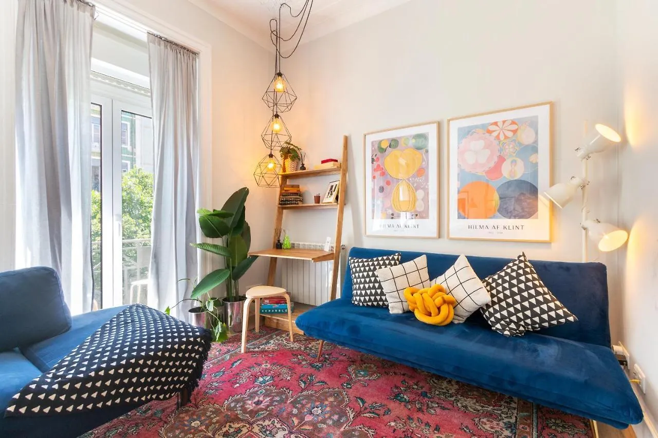Bright City Center, 10M From Subway, 6 Rooms, Up To 20 Ppl Lisbon 0*,  Portugal