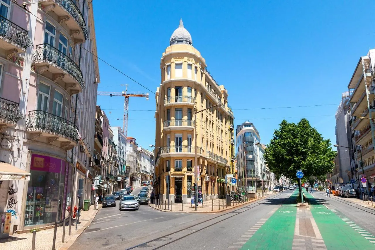 Bright City Center, 10M From Subway, 6 Rooms, Up To 20 Ppl Lisbon Portugal